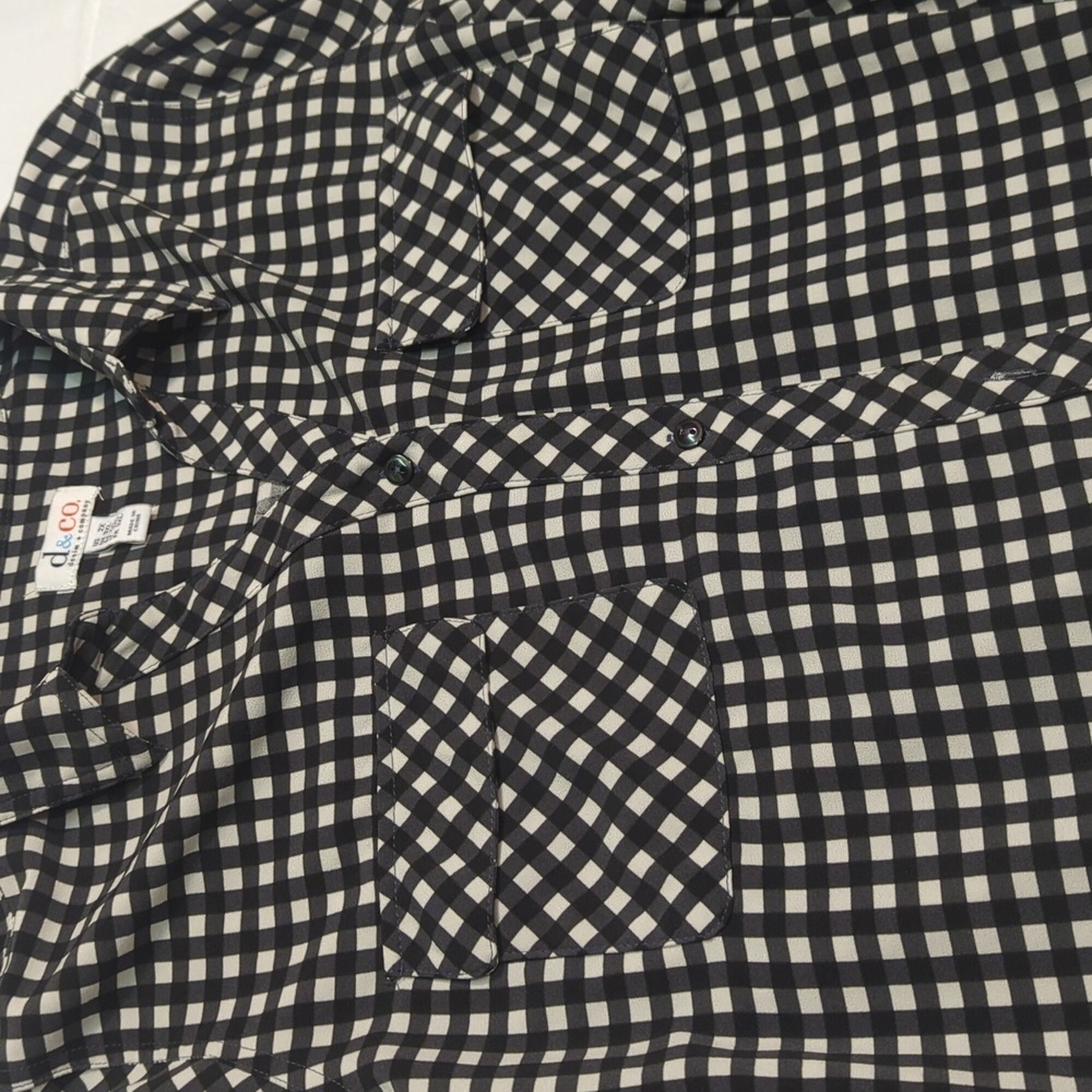 Button down blouse - Picture 2 of 3